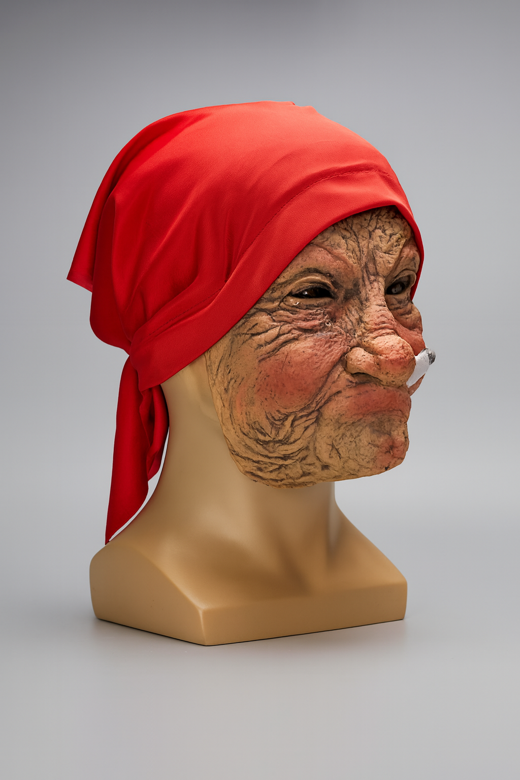 Masque de Grand-Mère Fumeuse en Latex – Halloween